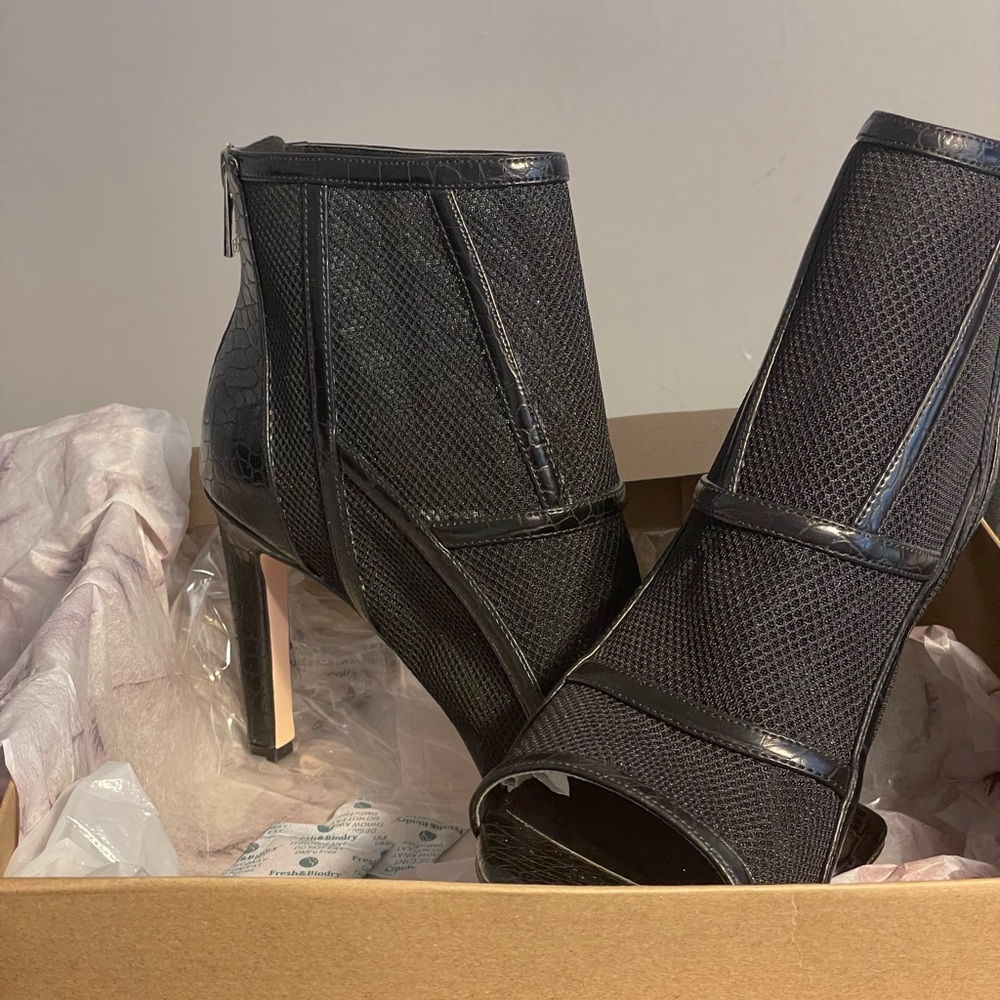 Jessica Simpson Black open toe mesh heels